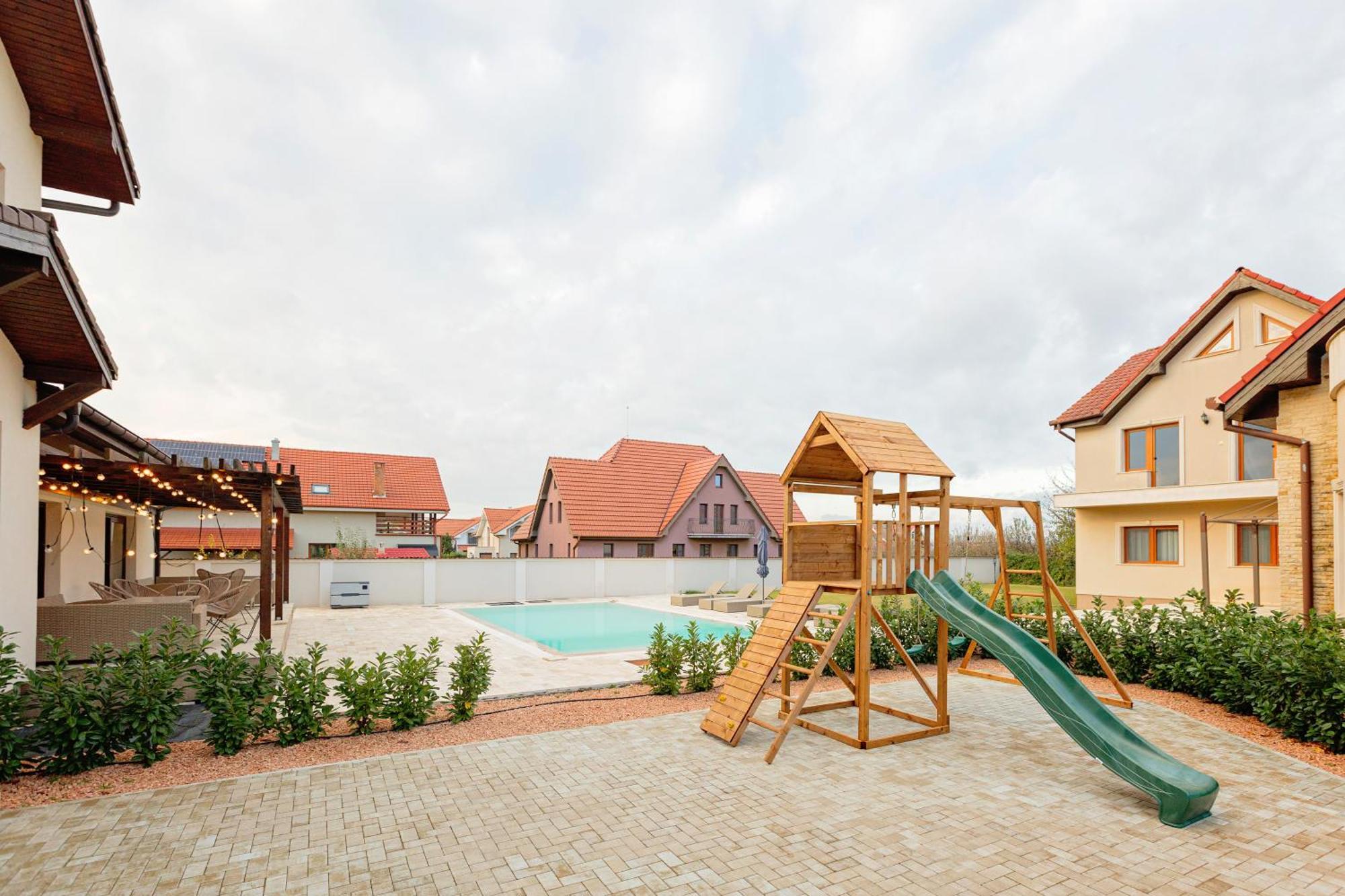 Pensiunea Carmel Băile Felix Exteriör bild